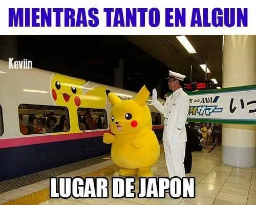 Cuando en mi país peleo para subirme al metro... ellos tienen a pikachu 