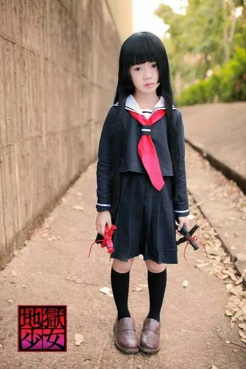 Cosplay mini exorcista
