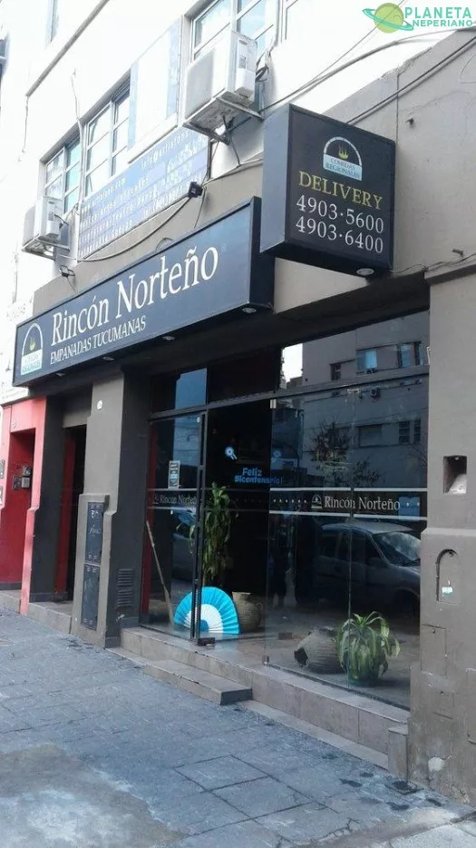 HMMMMMM, NO ME QUIERO IMAGINAR LO QUE HARÁN EN ESE RINCÓN........