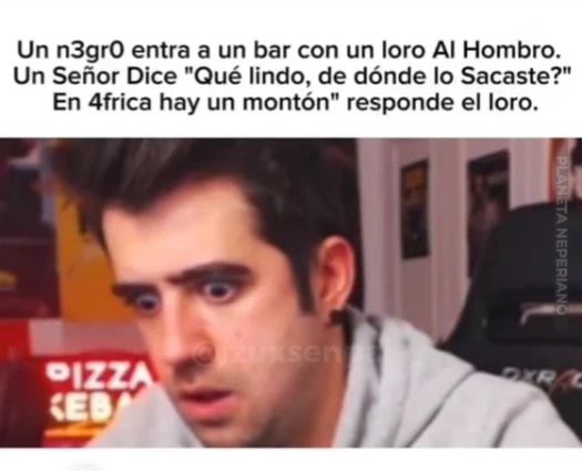 el loro tiene un humor mas negro que el dueño :v