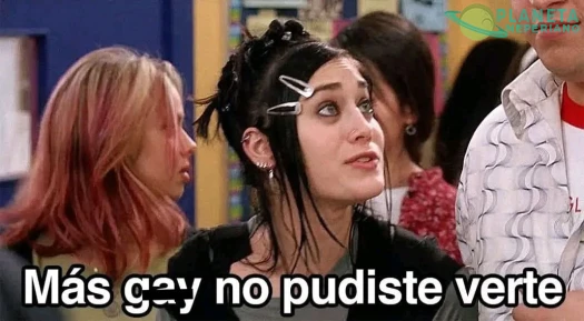 Me le quedo viendo más de 5 segundos a una chica* Mi amiga en corto: