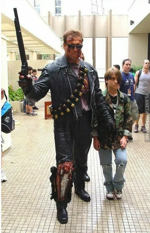 Cosplay terminator