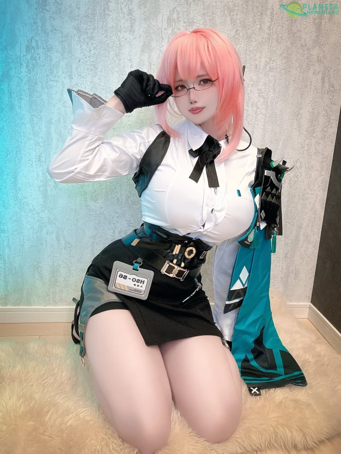 Yanagi (⁠ ⁠◜⁠‿⁠◝⁠ ⁠)⁠♡